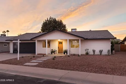 11830 S Eagleman Dr, Phoenix, AZ 85044