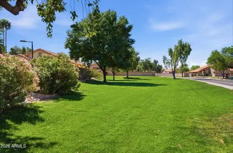 Exterior - 37 E Greentree Dr, Tempe, AZ 85284 photo 7 of 9