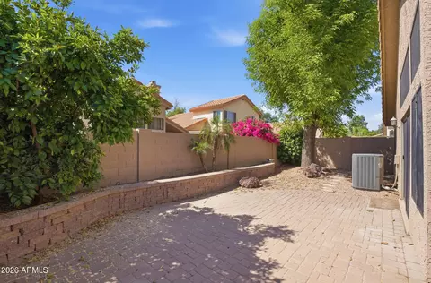 Exterior - 37 E Greentree Dr, Tempe, AZ 85284 photo 3 of 9