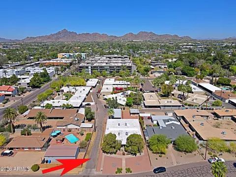 View/Area - 3618 E Montecito Ave, Phoenix, AZ 85018 photo 2 of 2