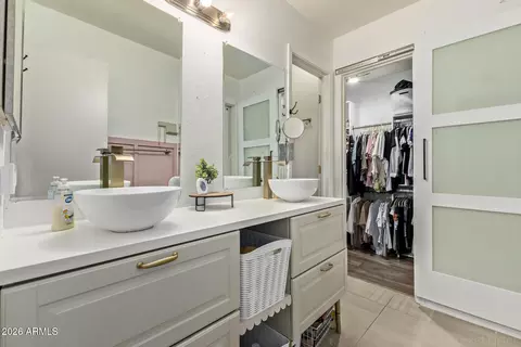 Bath - 6114 E Augusta Cir, Mesa, AZ 85215 photo 2 of 3