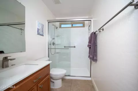 Bath - 1717 E Beautiful Ln, Phoenix, AZ 85042 photo 7 of 7