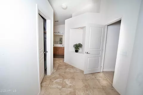 Entry Way - 1717 E Beautiful Ln, Phoenix, AZ 85042 photo 3 of 4