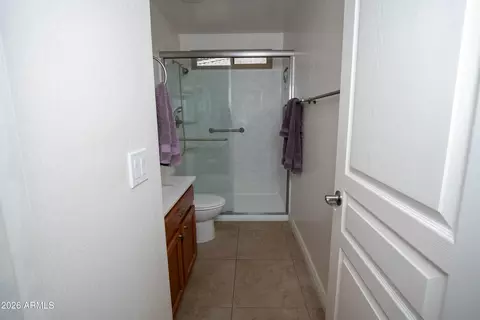 Bath - 1717 E Beautiful Ln, Phoenix, AZ 85042 photo 4 of 7