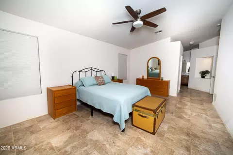 Bedroom - 1717 E Beautiful Ln, Phoenix, AZ 85042 photo 1 of 6