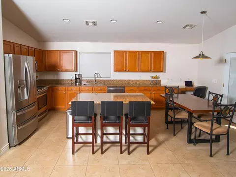 Kitchen - 1717 E Beautiful Ln, Phoenix, AZ 85042 photo 2 of 4