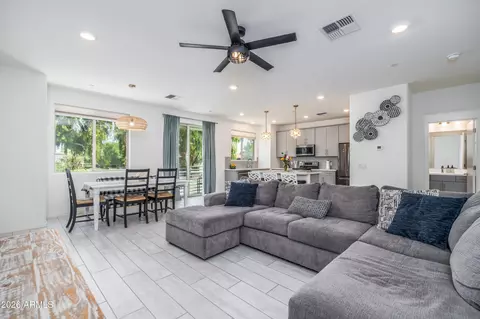 300 N Gila Springs Blvd #212, Chandler, AZ 85226