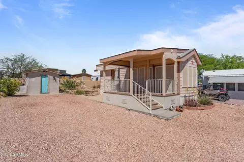 21300 W Outlaw Dr, Congress, AZ 85332