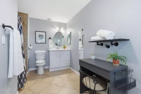 Bath - 3765 E Pershing Ave, Phoenix, AZ 85032 photo 1 of 3