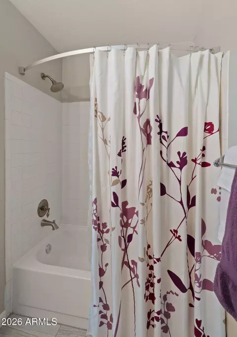 Bath - 10040 S 47th St, Phoenix, AZ 85044 photo 2 of 5