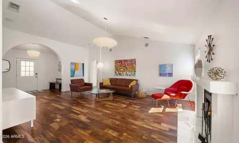 Living - 10040 S 47th St, Phoenix, AZ 85044 photo 2 of 4