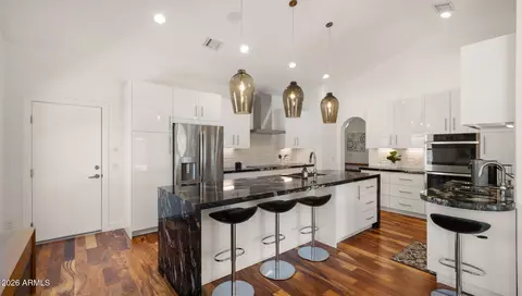 Kitchen - 10040 S 47th St, Phoenix, AZ 85044 photo 1 of 9
