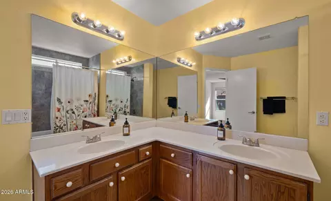 Bath - 10040 S 47th St, Phoenix, AZ 85044 photo 4 of 5