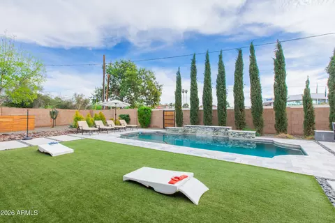 Exterior - 5541 E Cheery Lynn Rd, Phoenix, AZ 85018 photo 15 of 25