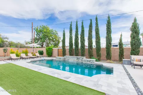 Exterior - 5541 E Cheery Lynn Rd, Phoenix, AZ 85018 photo 16 of 25