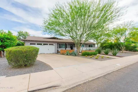 Exterior - 5541 E Cheery Lynn Rd, Phoenix, AZ 85018 photo 3 of 25