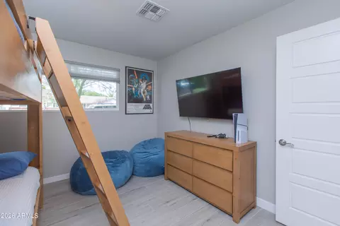 Bedroom - 5541 E Cheery Lynn Rd, Phoenix, AZ 85018 photo 9 of 9