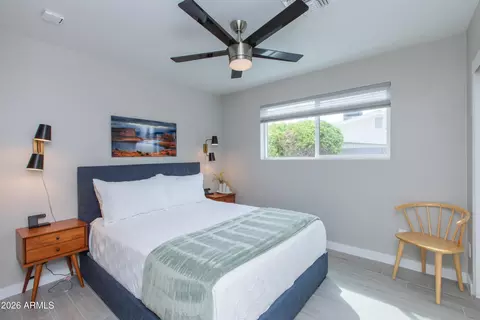 Bedroom - 5541 E Cheery Lynn Rd, Phoenix, AZ 85018 photo 6 of 9