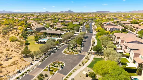 View/Area - 4629 E Walter Way, Phoenix, AZ 85050 photo 5 of 5