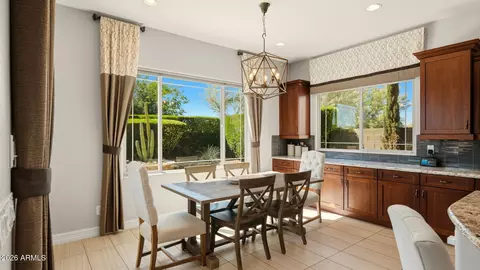 Dining - 4629 E Walter Way, Phoenix, AZ 85050 photo 2 of 2