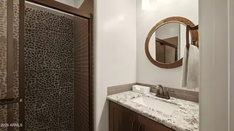 Bath - 4629 E Walter Way, Phoenix, AZ 85050 photo 1 of 5