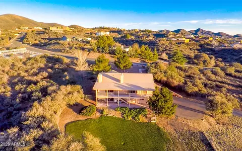 14350 E Meadow Ranch Pl, Dewey, AZ 86327