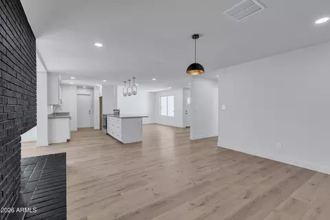Living - 1266 E La Jolla Dr, Tempe, AZ 85282 photo 5 of 9
