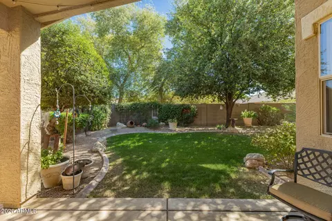 Exterior - 4875 E Bellerive Dr, Chandler, AZ 85249 photo 2 of 8