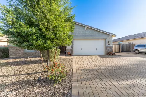 18627 W Mackenzie Dr, Goodyear, AZ 85395