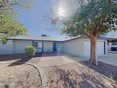 1001 W Villa Rita Dr, Phoenix, AZ 85023