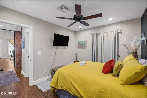 Bedroom - 4402 E Turney Ave, Phoenix, AZ 85018 photo 7 of 9
