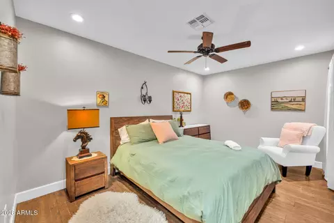 Bedroom - 4402 E Turney Ave, Phoenix, AZ 85018 photo 4 of 9