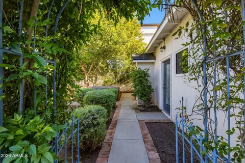 Exterior - 4402 E Turney Ave, Phoenix, AZ 85018 photo 8 of 10
