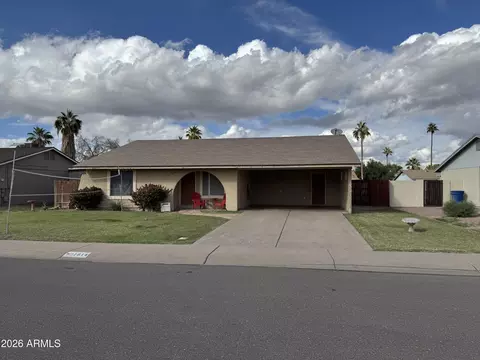 1814 W Cheyenne Dr, Chandler, AZ 85224