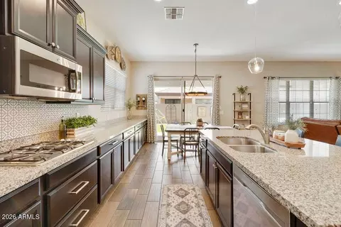 Kitchen - 1517 W Redondo Dr, Gilbert, AZ 85233 photo 3 of 8