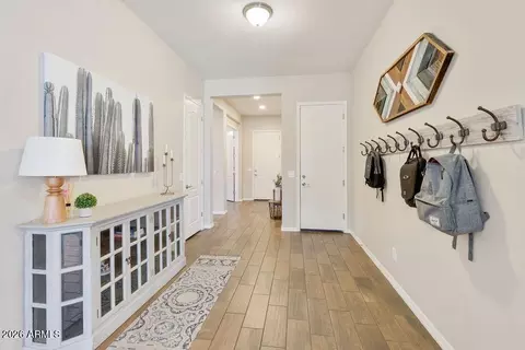 Entry Way - 1517 W Redondo Dr, Gilbert, AZ 85233 photo 2 of 3