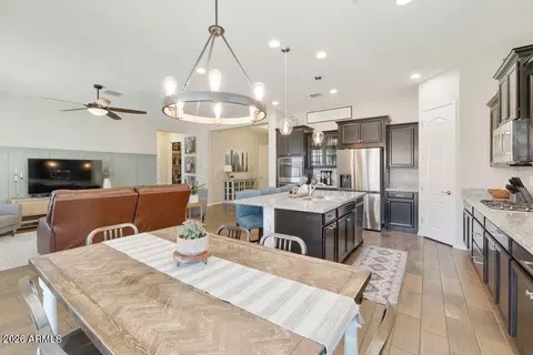 1517 W Redondo Dr, Gilbert, AZ 85233