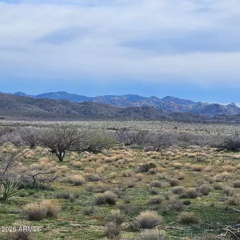 NNN W Poco Bueno -- #11, Congress, AZ 85332