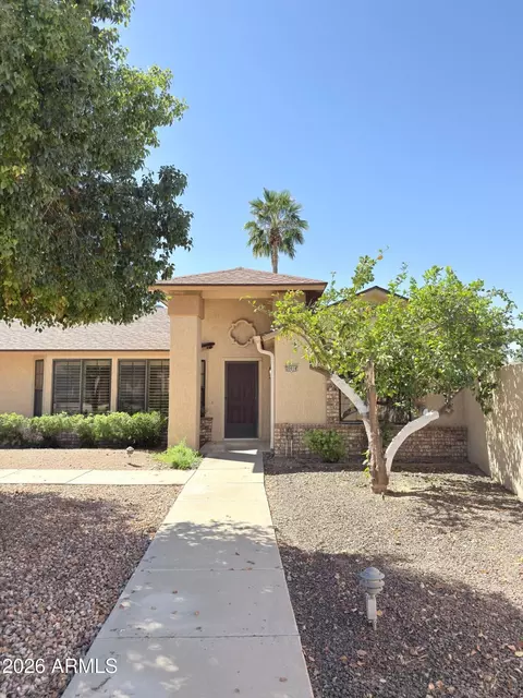 20014 N Broken Arrow Dr, Sun City West, AZ 85375