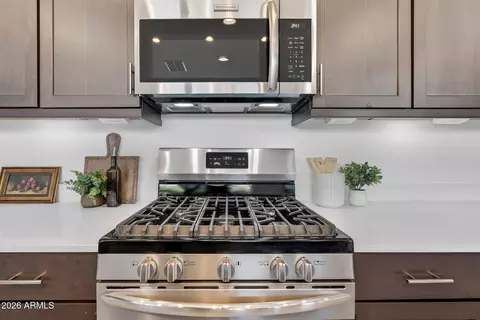 Kitchen - 4112 E Appaloosa Rd, Gilbert, AZ 85296 photo 6 of 7