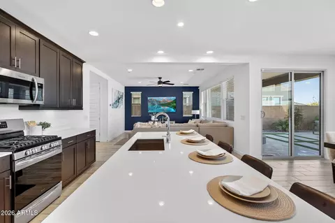 Kitchen - 4112 E Appaloosa Rd, Gilbert, AZ 85296 photo 5 of 7