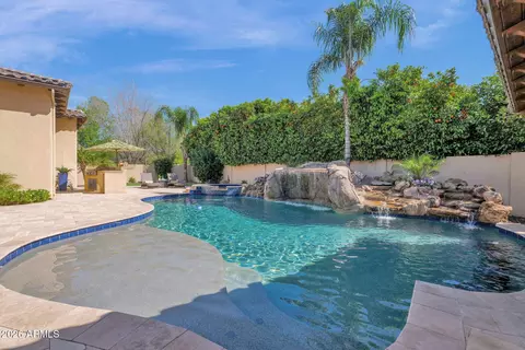 Exterior - 3055 E Waterman Way, Gilbert, AZ 85297 photo 11 of 20