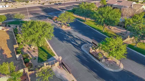 View/Area - 3055 E Waterman Way, Gilbert, AZ 85297 photo 5 of 5