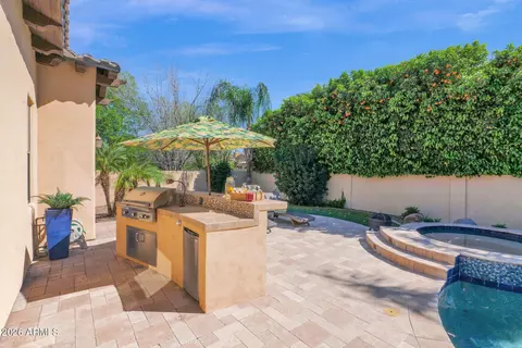 Exterior - 3055 E Waterman Way, Gilbert, AZ 85297 photo 5 of 20