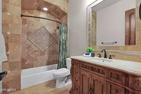 Bath - 3055 E Waterman Way, Gilbert, AZ 85297 photo 6 of 7