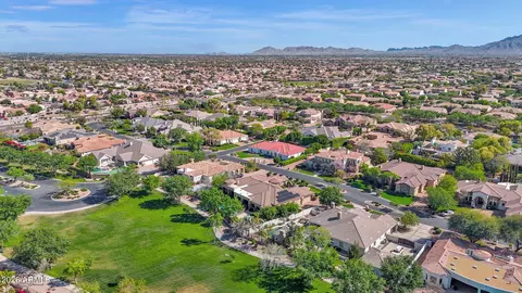 View/Area - 3055 E Waterman Way, Gilbert, AZ 85297 photo 1 of 5