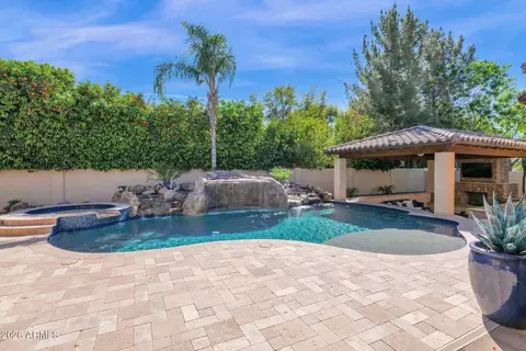 Exterior - 3055 E Waterman Way, Gilbert, AZ 85297 photo 9 of 20