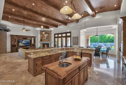 Kitchen - 3055 E Waterman Way, Gilbert, AZ 85297 photo 7 of 7