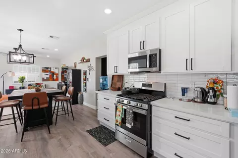 Kitchen - 1020 E Nielson Ave, Mesa, AZ 85204 photo 2 of 2