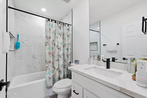 Bath - 1020 E Nielson Ave, Mesa, AZ 85204 photo 1 of 3